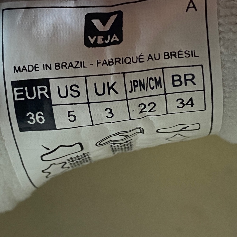 ❌SOLD❌Size 5 - Women’s Veja Fashion Sneakers - Picture 9 of 9
